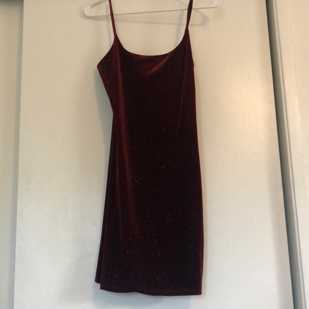 Dark red velvet bodycon dress